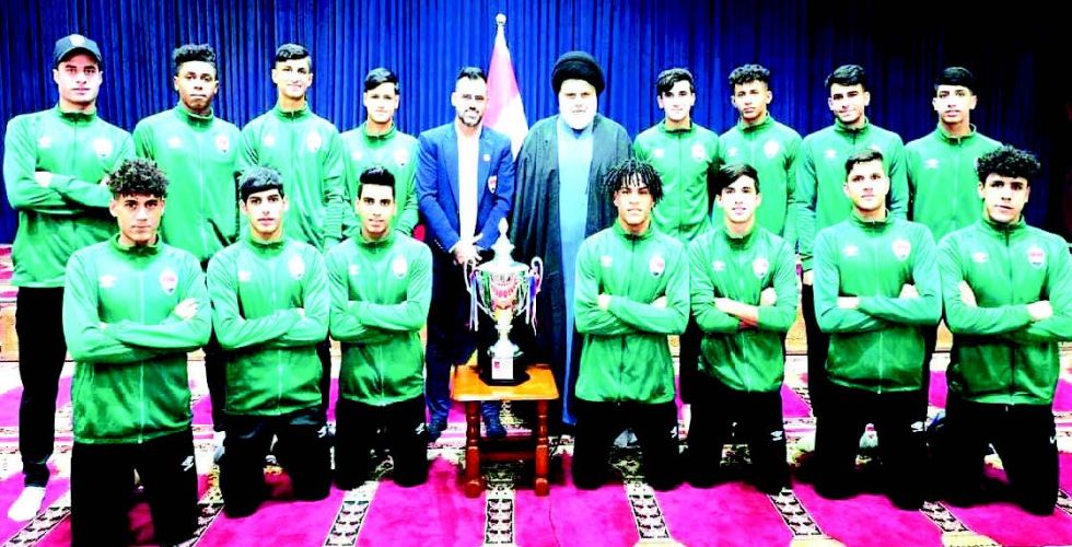 مقتدى الصدر يستقبل منتخب شباب العراق لكرة القدم