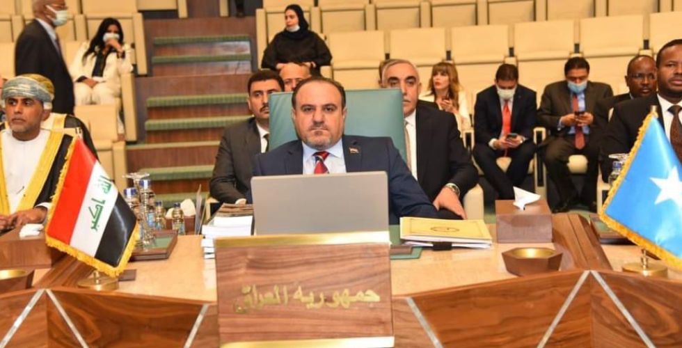وزير العدل يكاشف العرب بضرورة التعاون لاسترداد الأموال المهرَّبة 