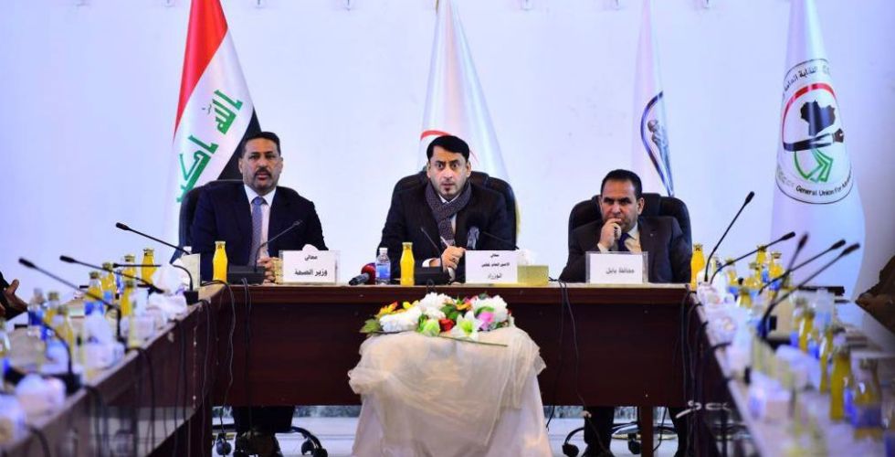 Al-Ghazi directs the governorates to develop a strategy to implement projects away from the budget
