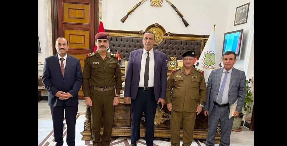 Kirkuk discusses with the army command securing the governorate airport
