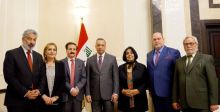 رئيس الوزراء يتعهد بمتابعة احتياجات الفنانين العراقيين