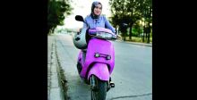 أول امرأة تستقل الدراجة الناريَّة لترويج بضاعتها في السليمانيَّة
